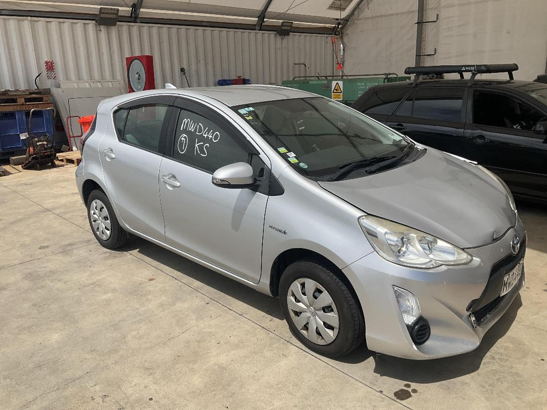 Photo '6' of Toyota Aqua Hybrid Photo '6' of Toyota Aqua Hybrid