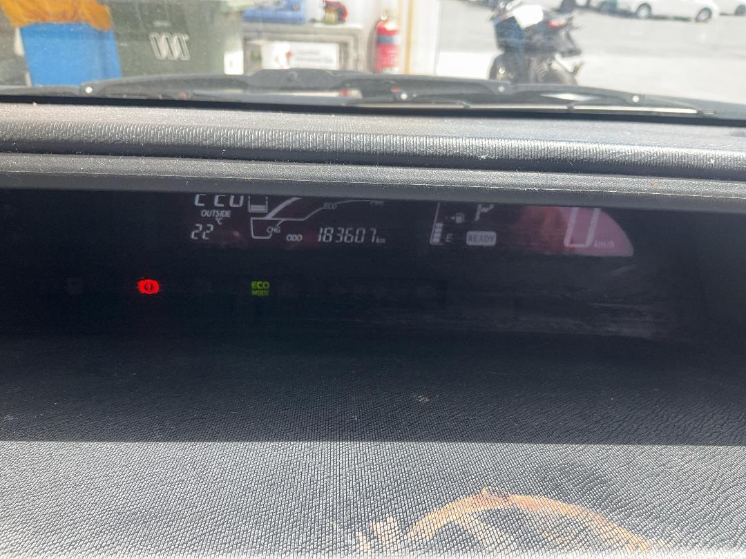 Photo '8' of Toyota Aqua Hybrid Photo '8' of Toyota Aqua Hybrid