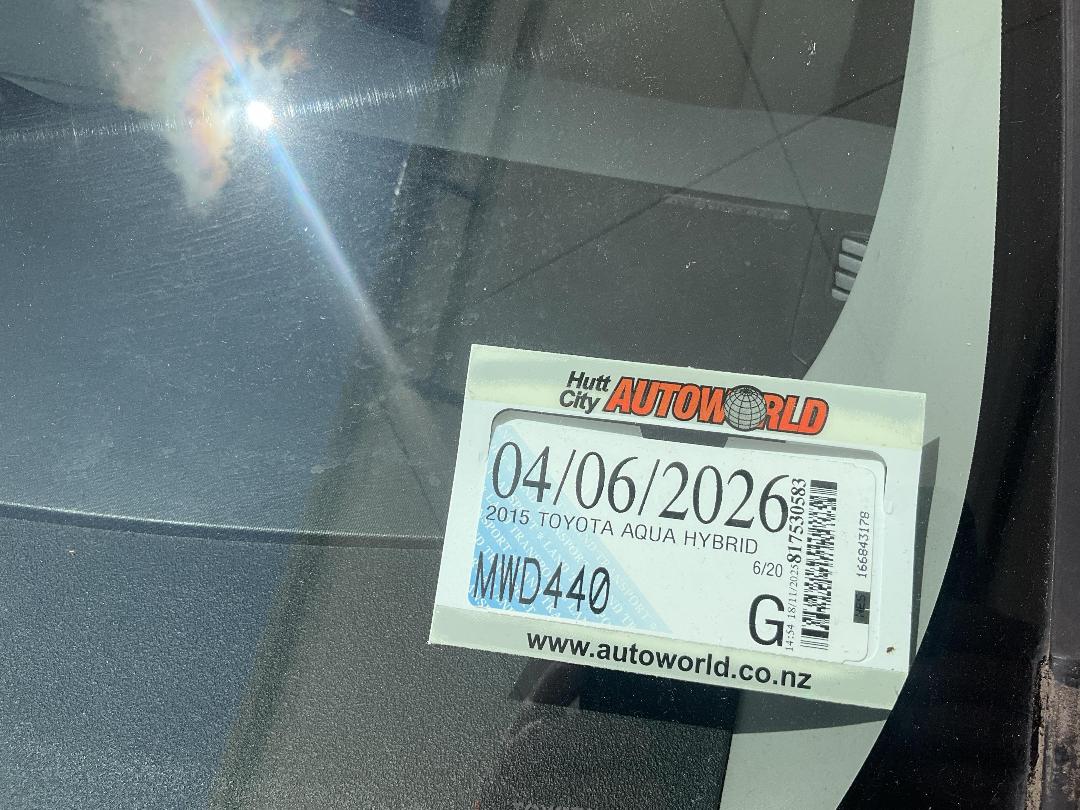 Photo '13' of Toyota Aqua Hybrid Photo '13' of Toyota Aqua Hybrid