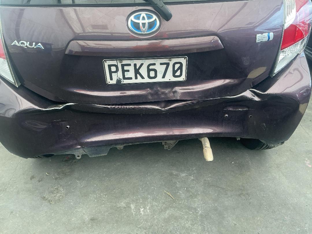 Photo '16' of Toyota Aqua Photo '16' of Toyota Aqua