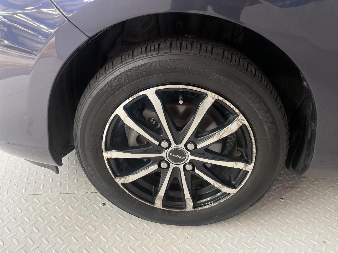 Photo '10' of Toyota Aqua Photo '10' of Toyota Aqua