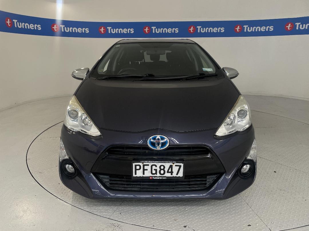 Photo '2' of Toyota Aqua Photo '2' of Toyota Aqua