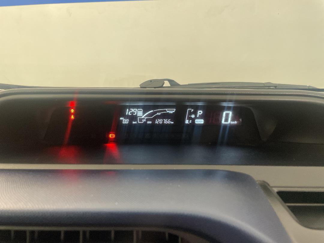 Photo '21' of Toyota Aqua Photo '21' of Toyota Aqua