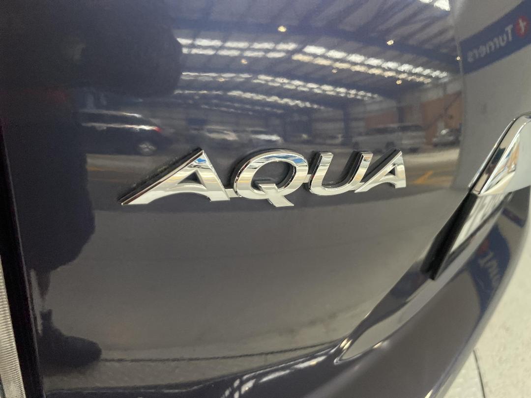 Photo '34' of Toyota Aqua Photo '34' of Toyota Aqua