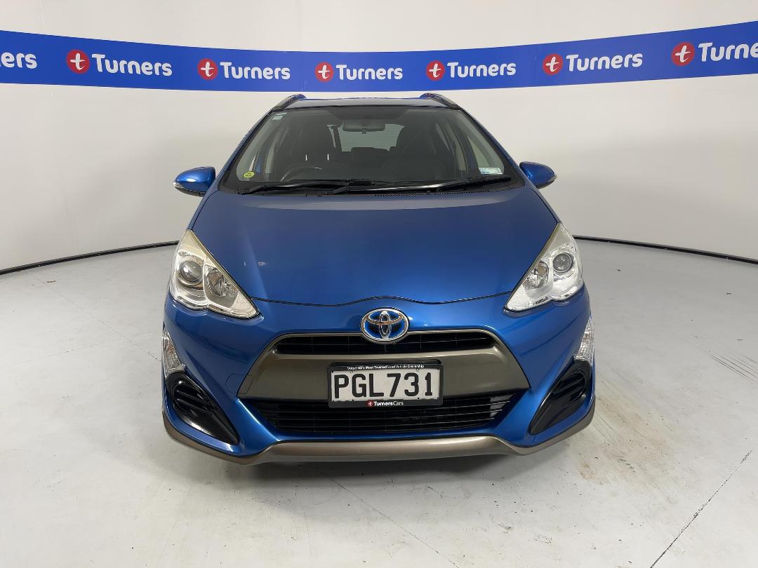 Photo '2' of Toyota Aqua