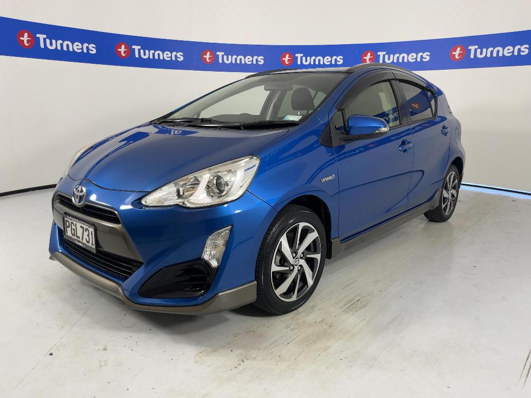 Photo '4' of Toyota Aqua