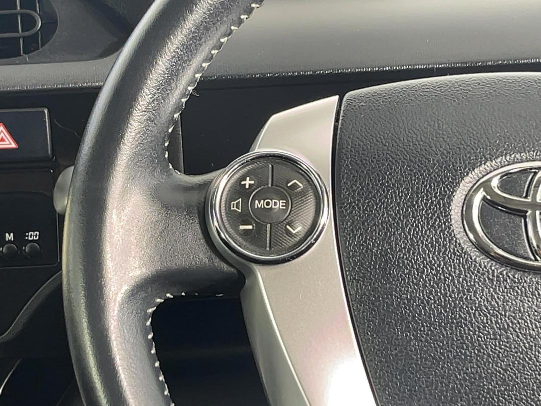 Photo '24' of Toyota Aqua