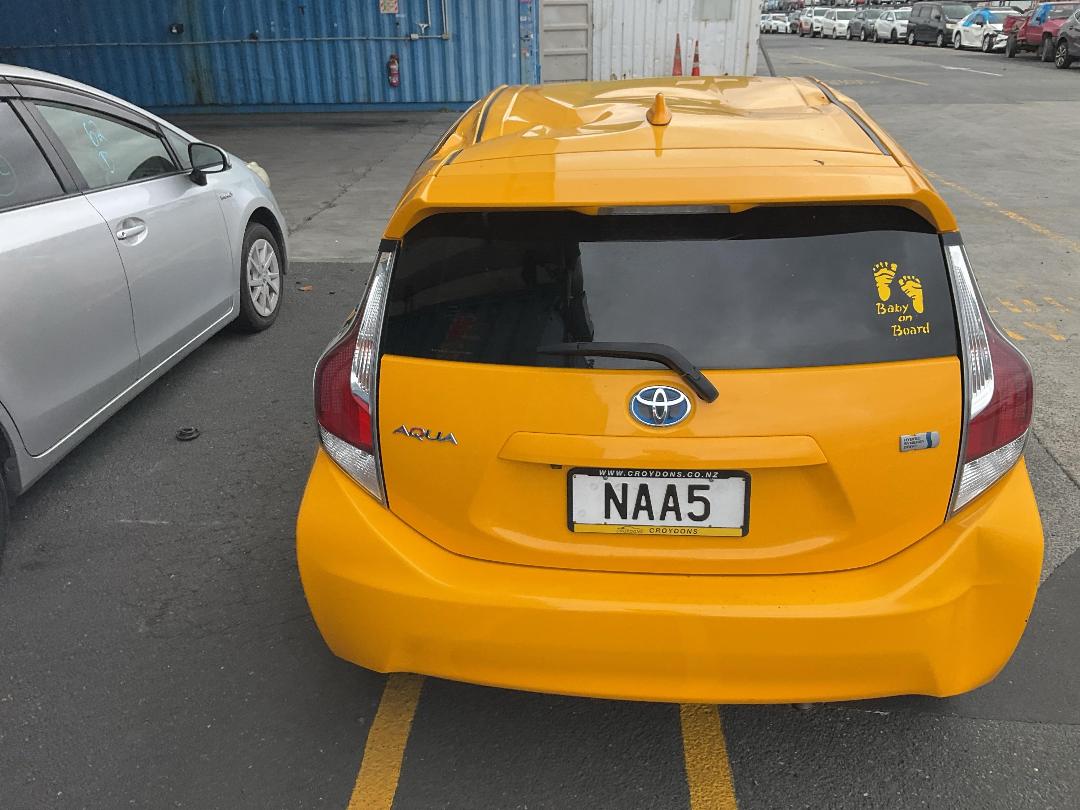 Photo '12' of Toyota Aqua Photo '12' of Toyota Aqua