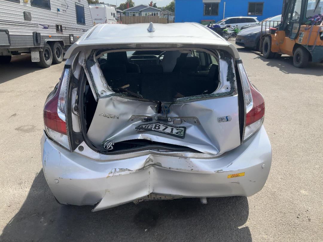 Photo '5' of Toyota Aqua Hybrid