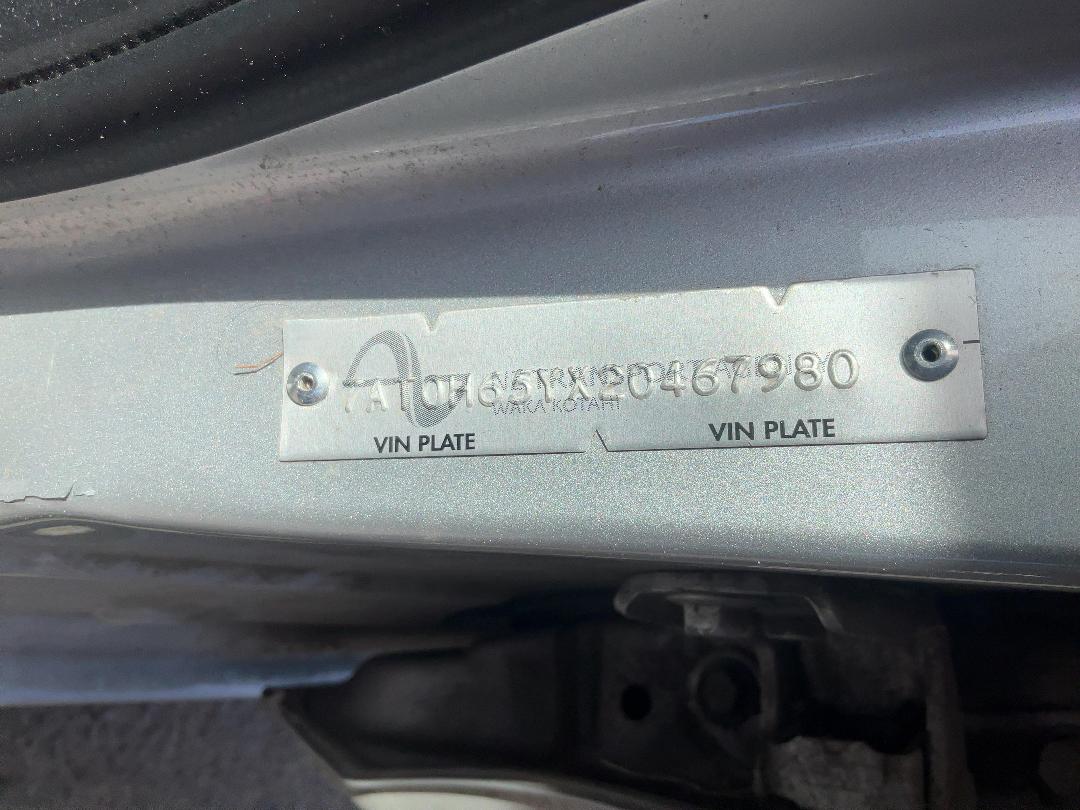 Photo '10' of Toyota Aqua Hybrid