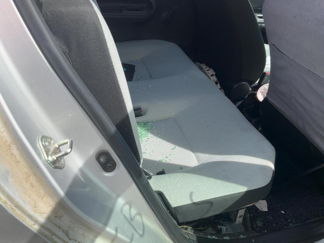 Photo '16' of Toyota Aqua Hybrid