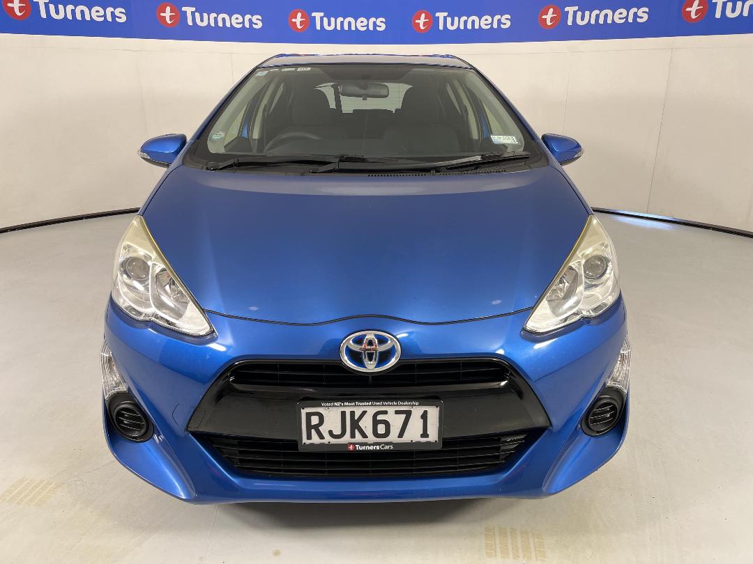 Photo '2' of Toyota Aqua