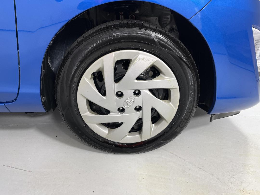 Photo '9' of Toyota Aqua