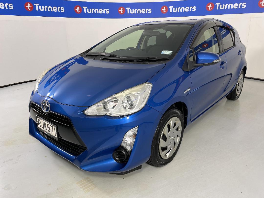 Photo '4' of Toyota Aqua