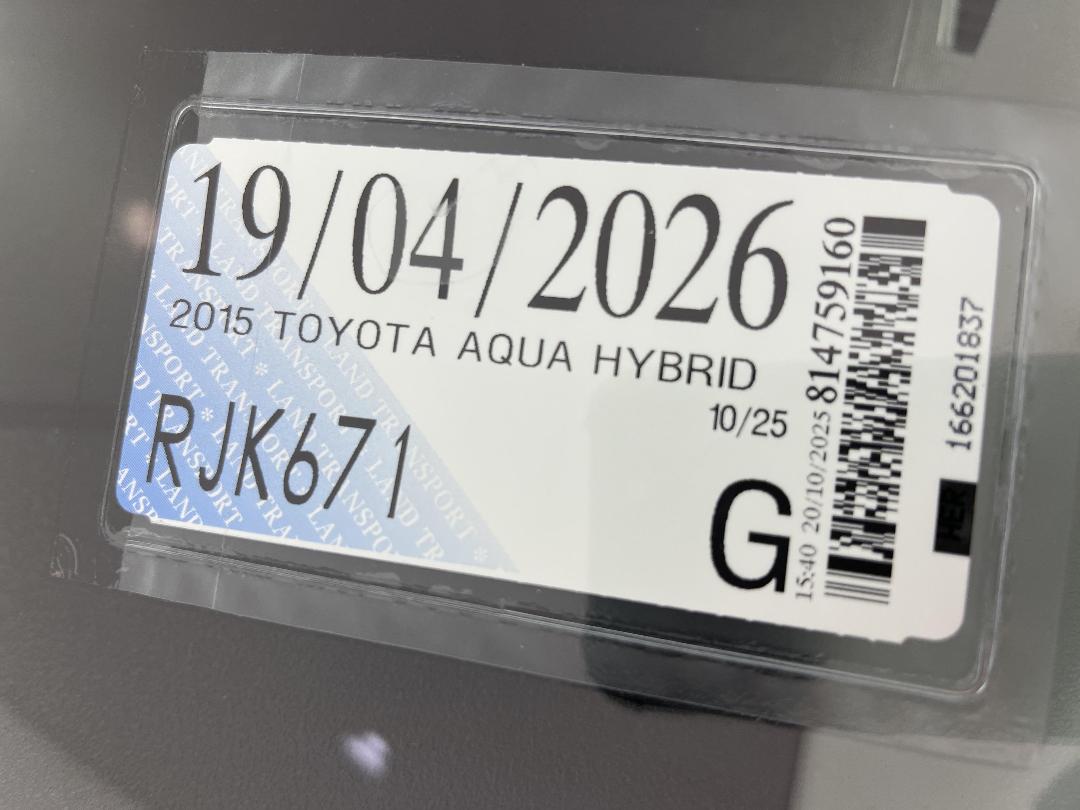 Photo '24' of Toyota Aqua