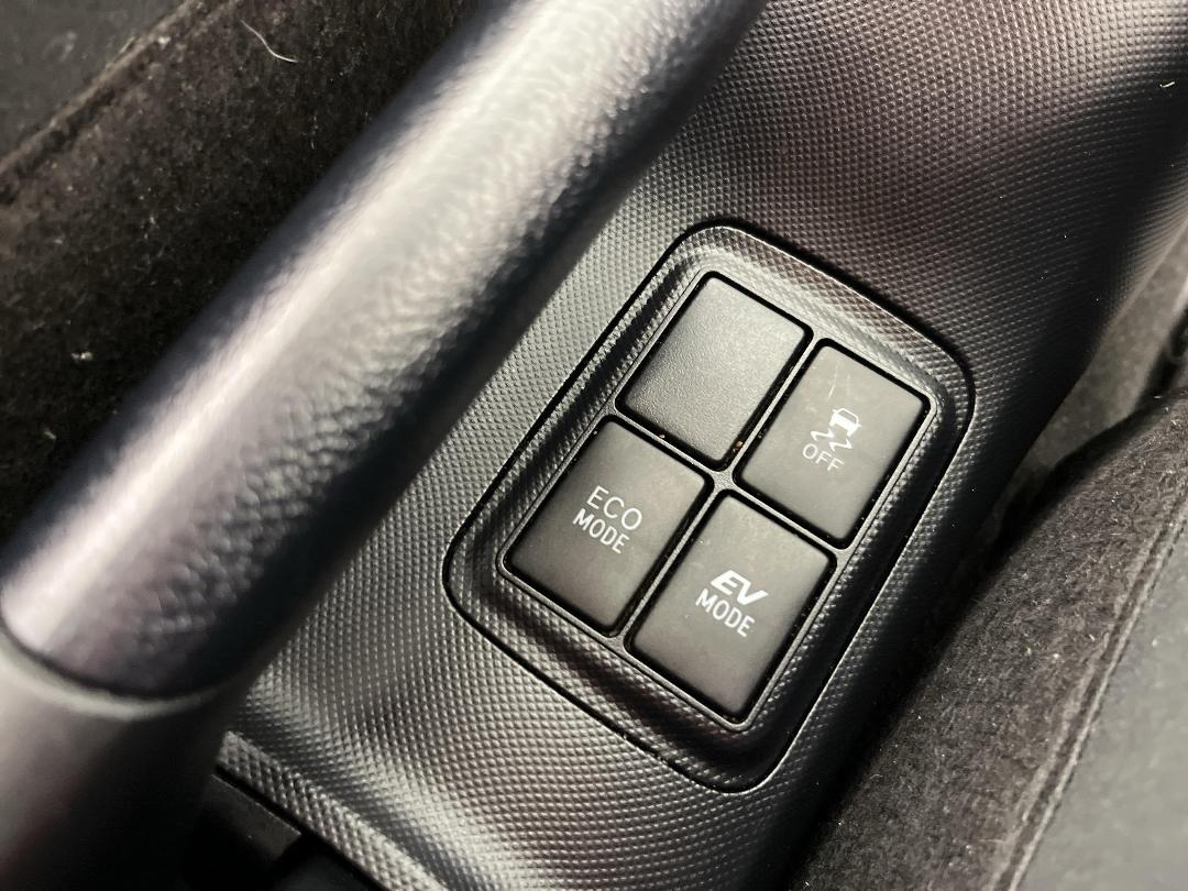 Photo '25' of Toyota Aqua