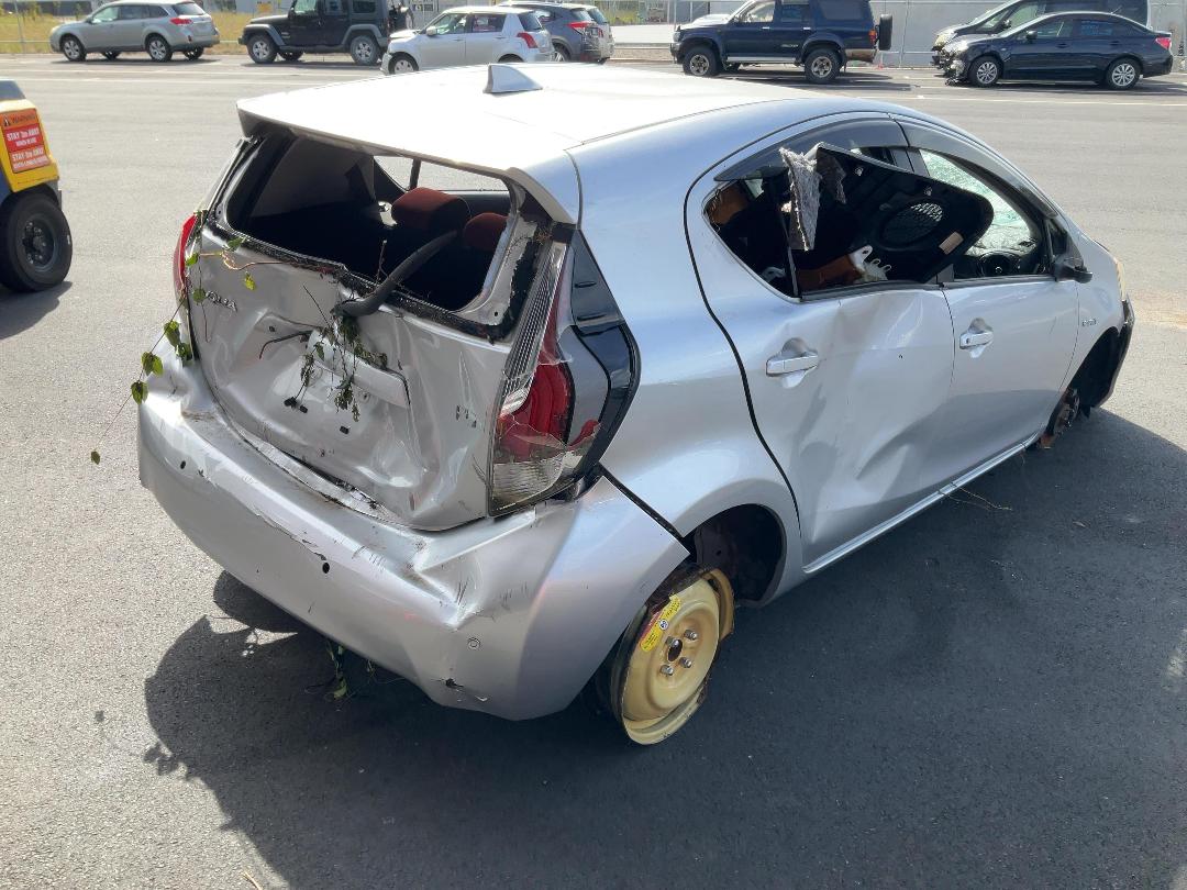 Photo '4' of Toyota Aqua Hybrid