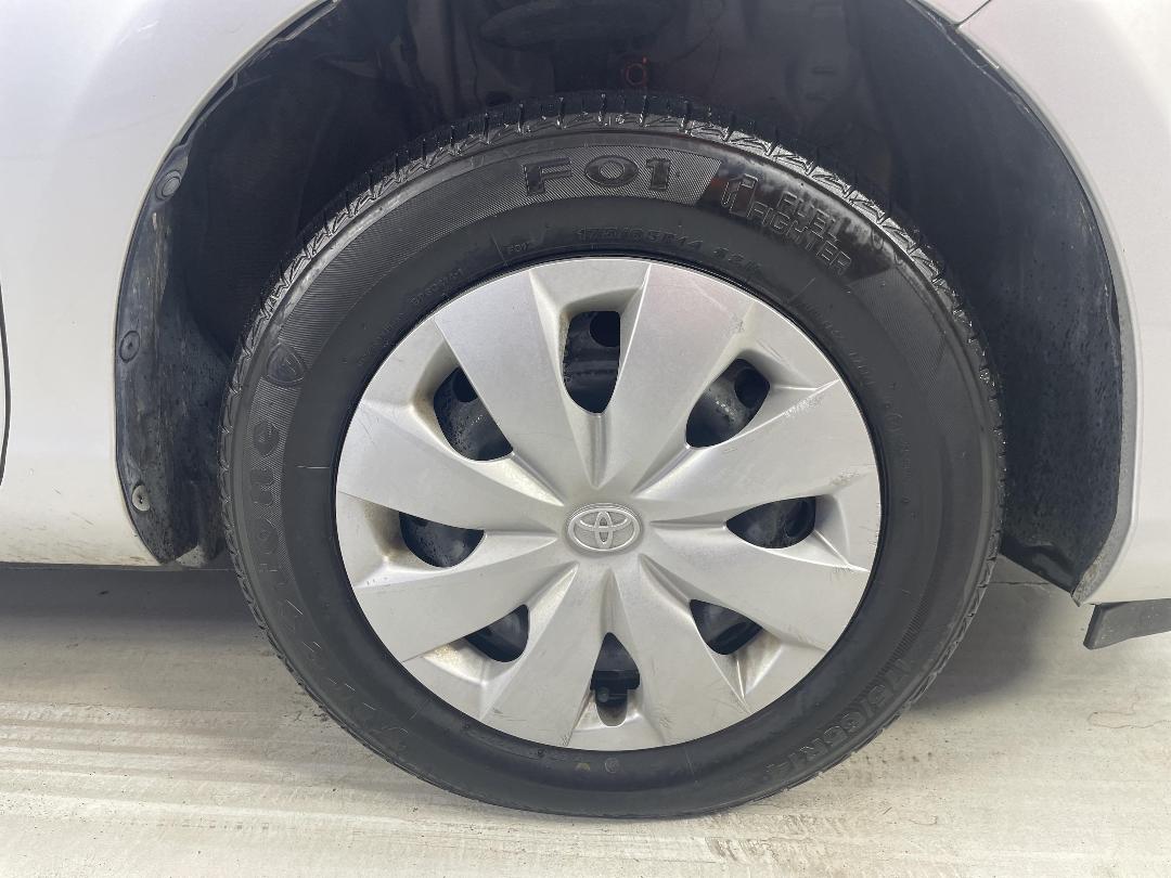 Photo '9' of Toyota Aqua Photo '9' of Toyota Aqua