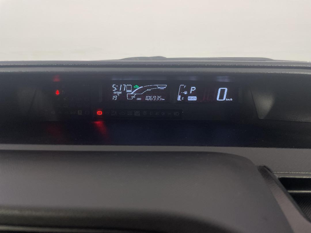 Photo '21' of Toyota Aqua Photo '21' of Toyota Aqua