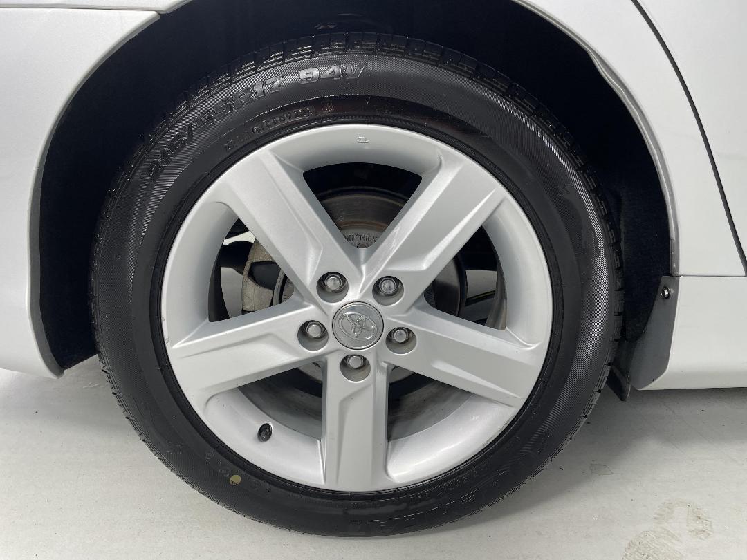 Photo '12' of Toyota Aurion