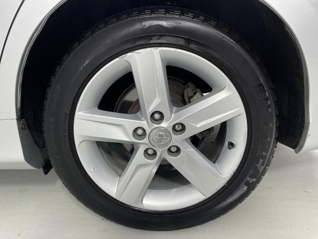 Photo '11' of Toyota Aurion