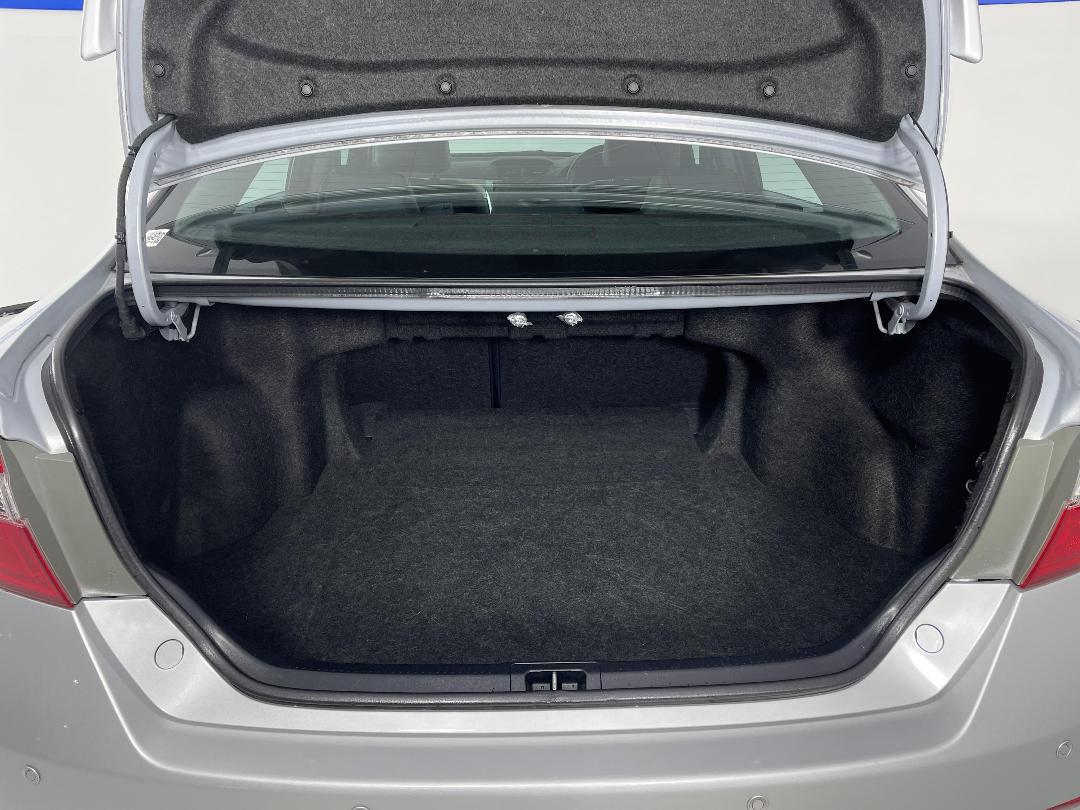 Photo '14' of Toyota Aurion