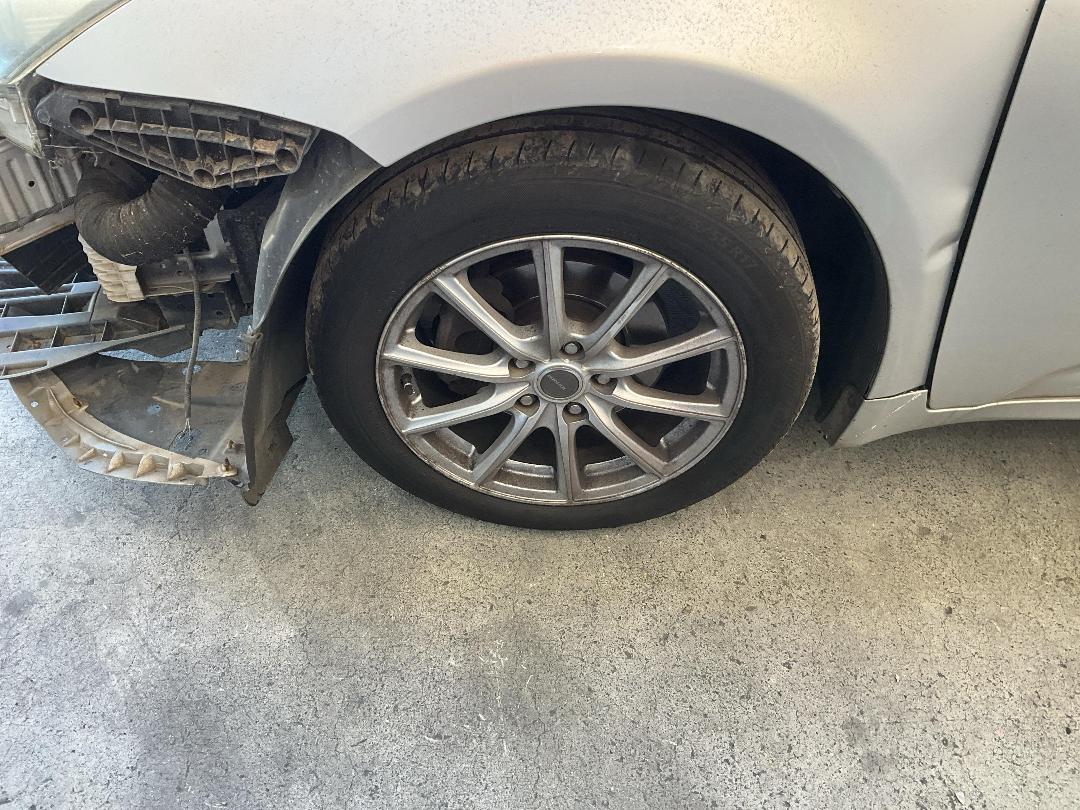 Photo '8' of Toyota Avensis WGN E Photo '8' of Toyota Avensis WGN E