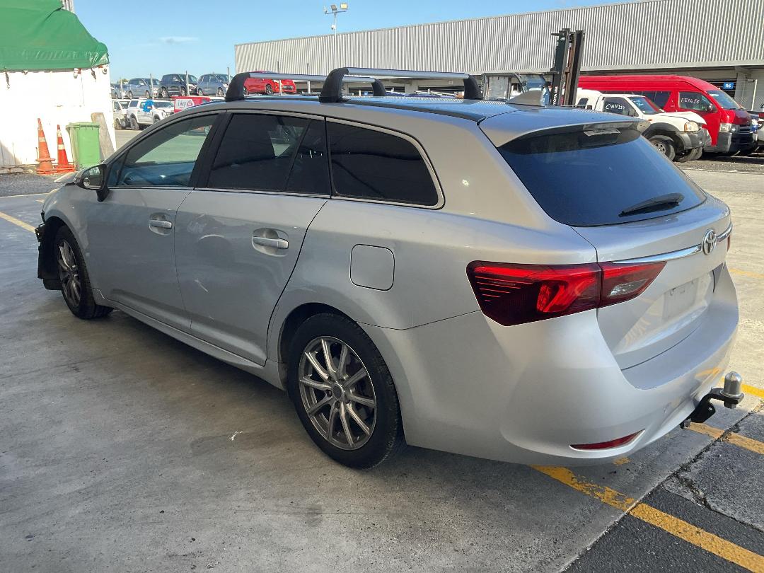 Photo '14' of Toyota Avensis WGN E Photo '14' of Toyota Avensis WGN E