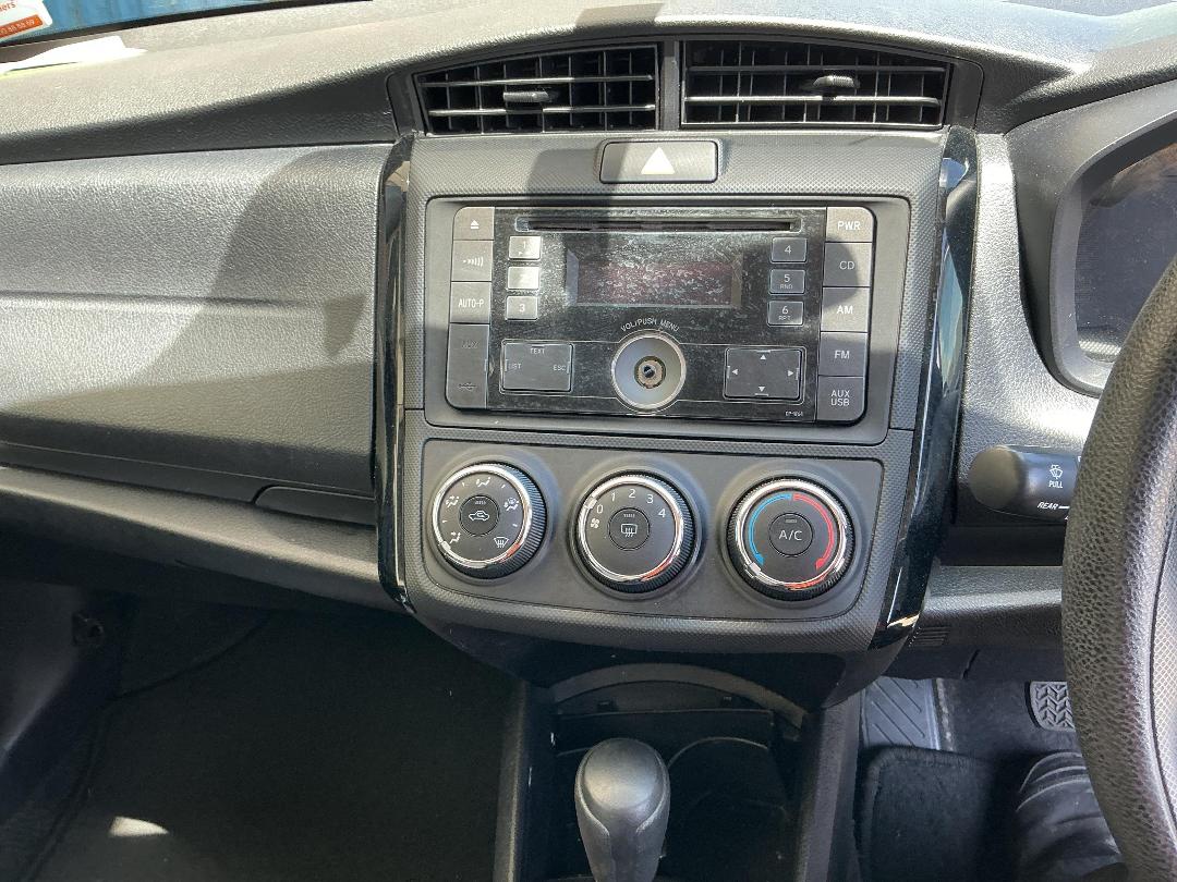 Photo '22' of Toyota Axio Corolla Photo '22' of Toyota Axio Corolla