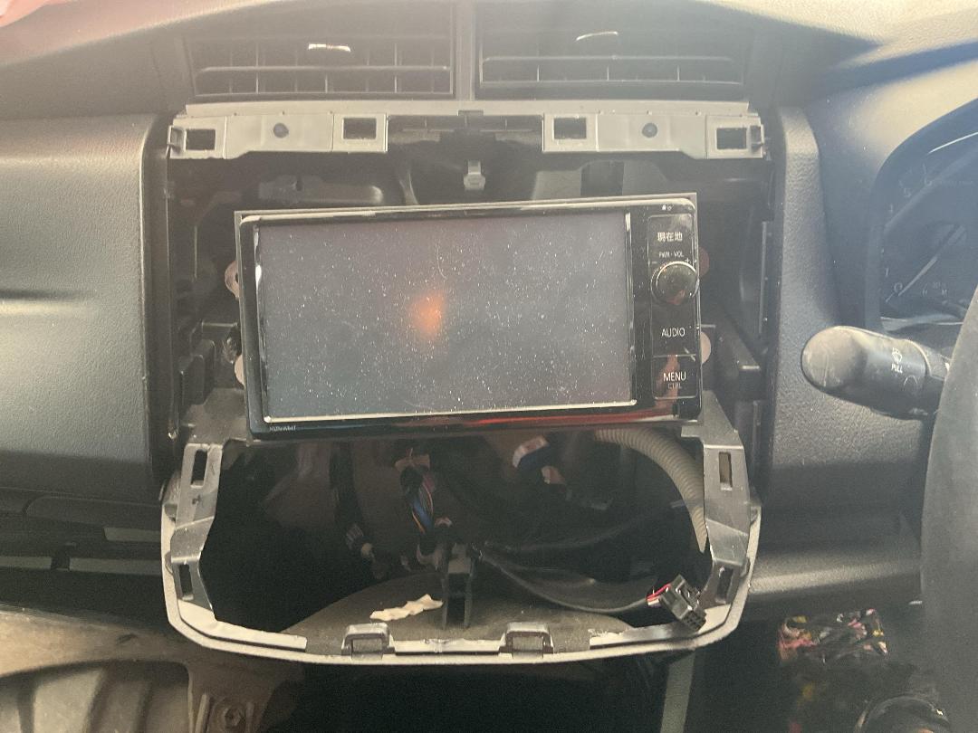 Photo '8' of Toyota Axio Hybrid Photo '8' of Toyota Axio Hybrid