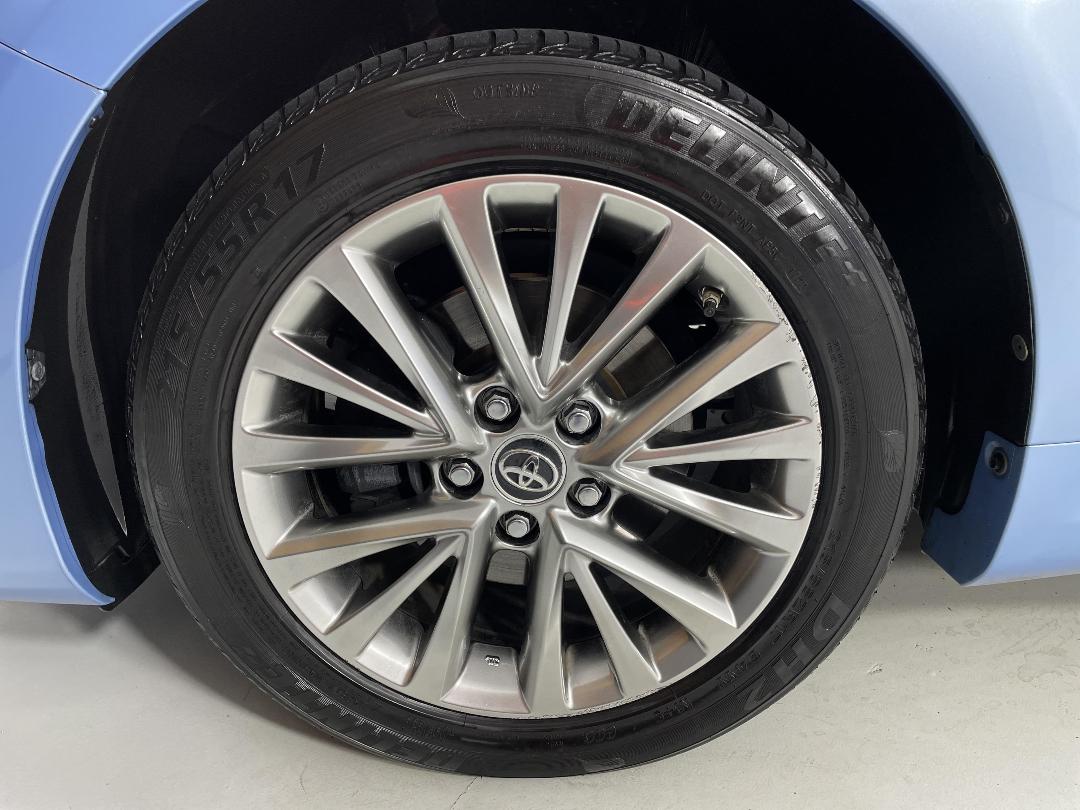 Photo '10' of Toyota Camry Photo '10' of Toyota Camry