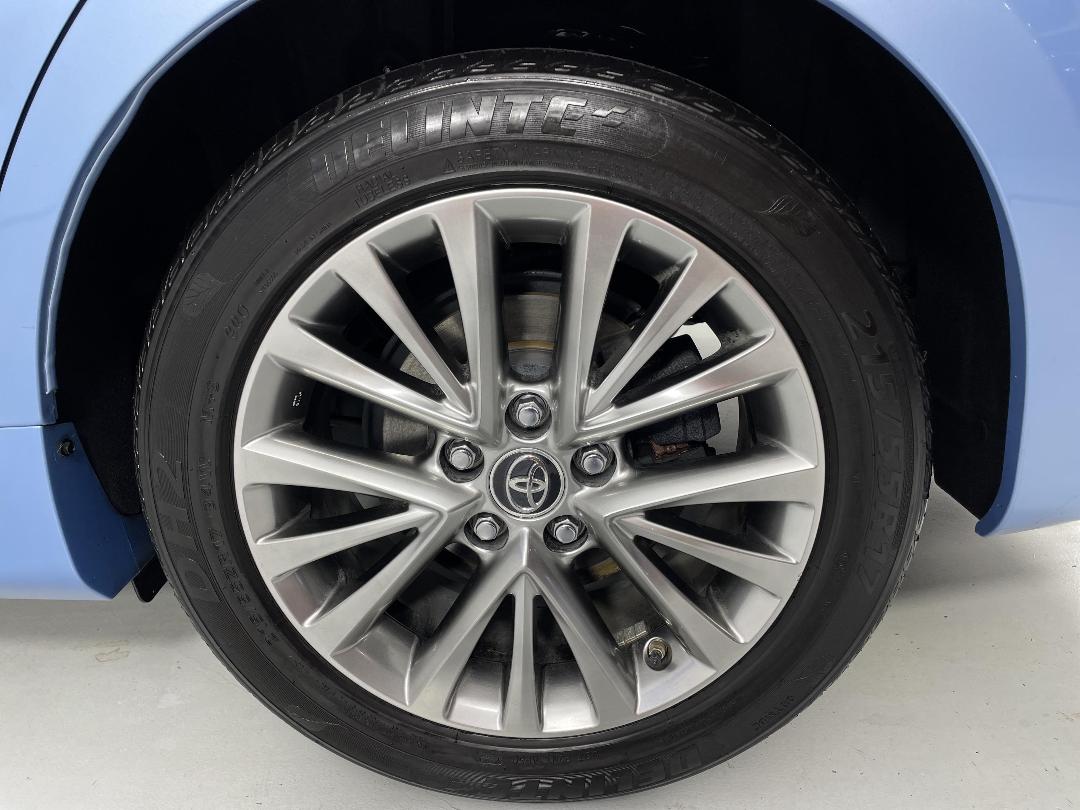 Photo '11' of Toyota Camry Photo '11' of Toyota Camry