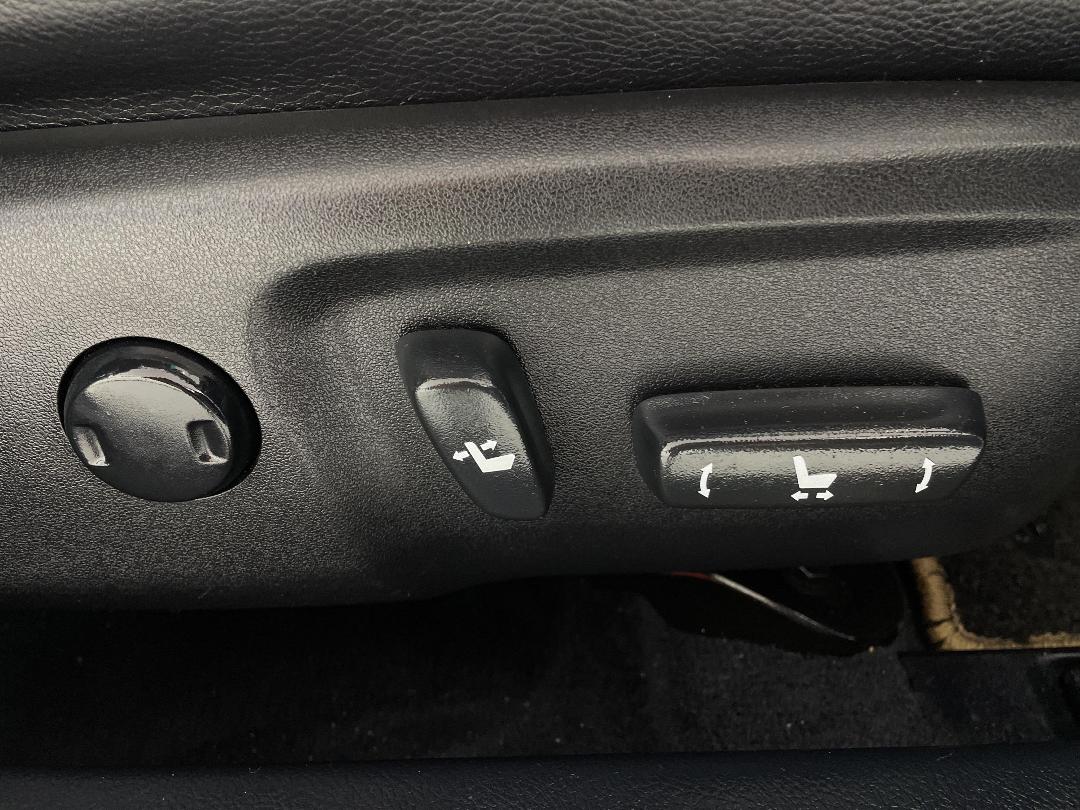 Photo '23' of Toyota Camry Photo '23' of Toyota Camry