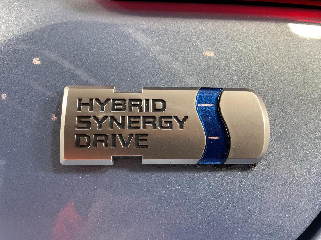 Photo '32' of Toyota Camry Photo '32' of Toyota Camry