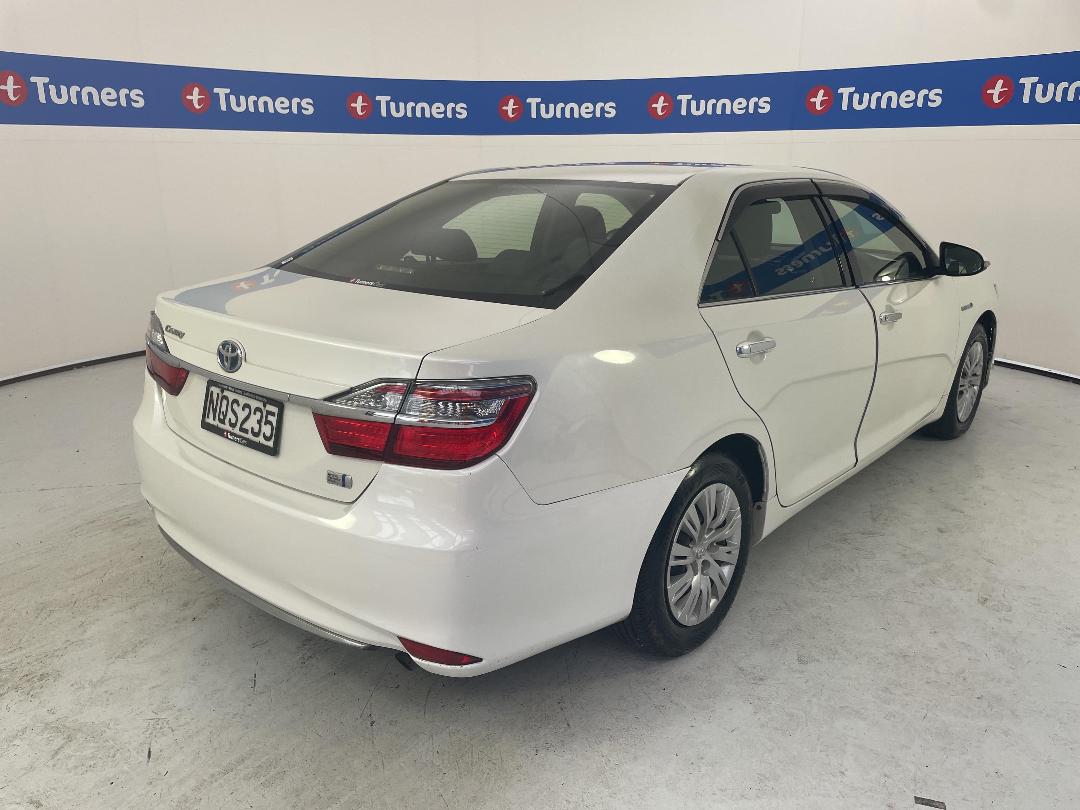 Photo '7' of Toyota Camry