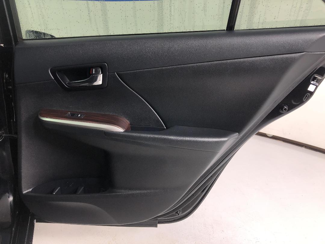 Photo '19' of Toyota Camry Photo '19' of Toyota Camry