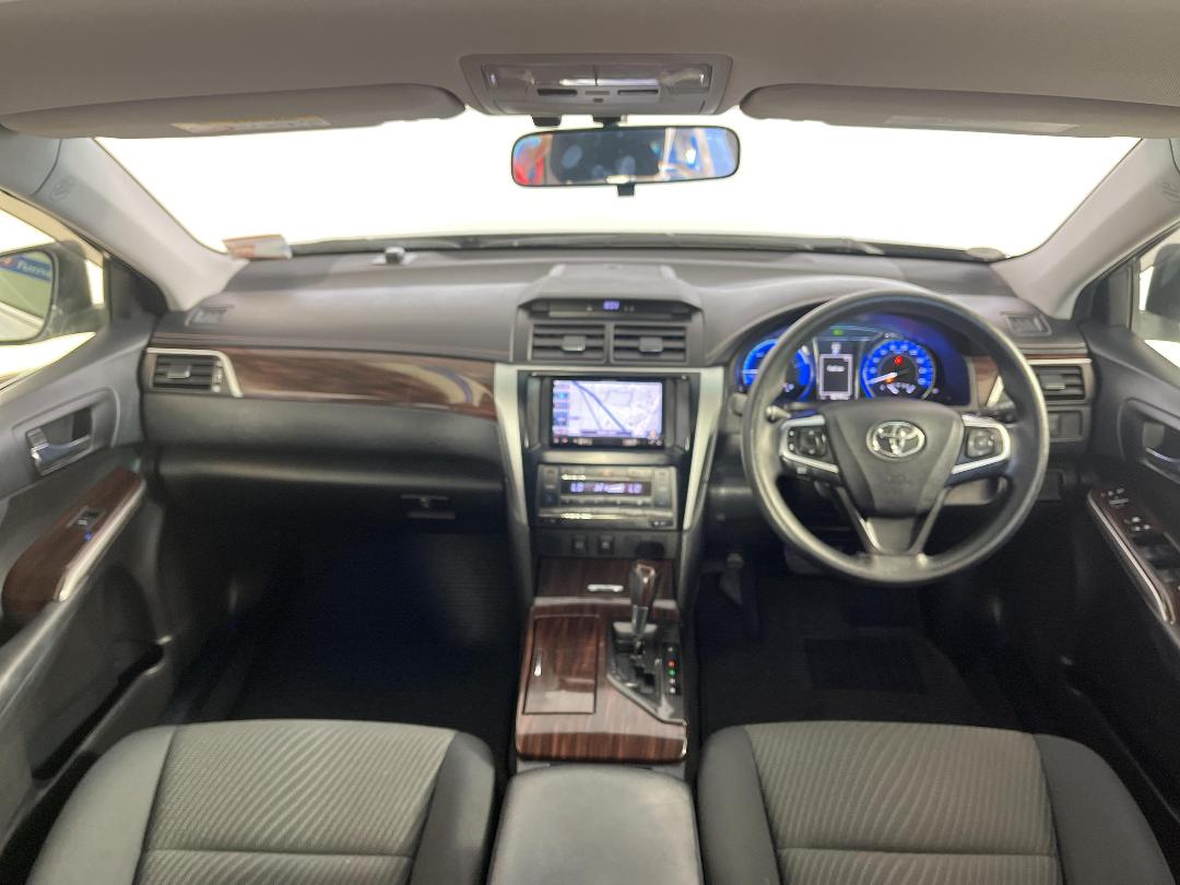 Photo '17' of Toyota Camry