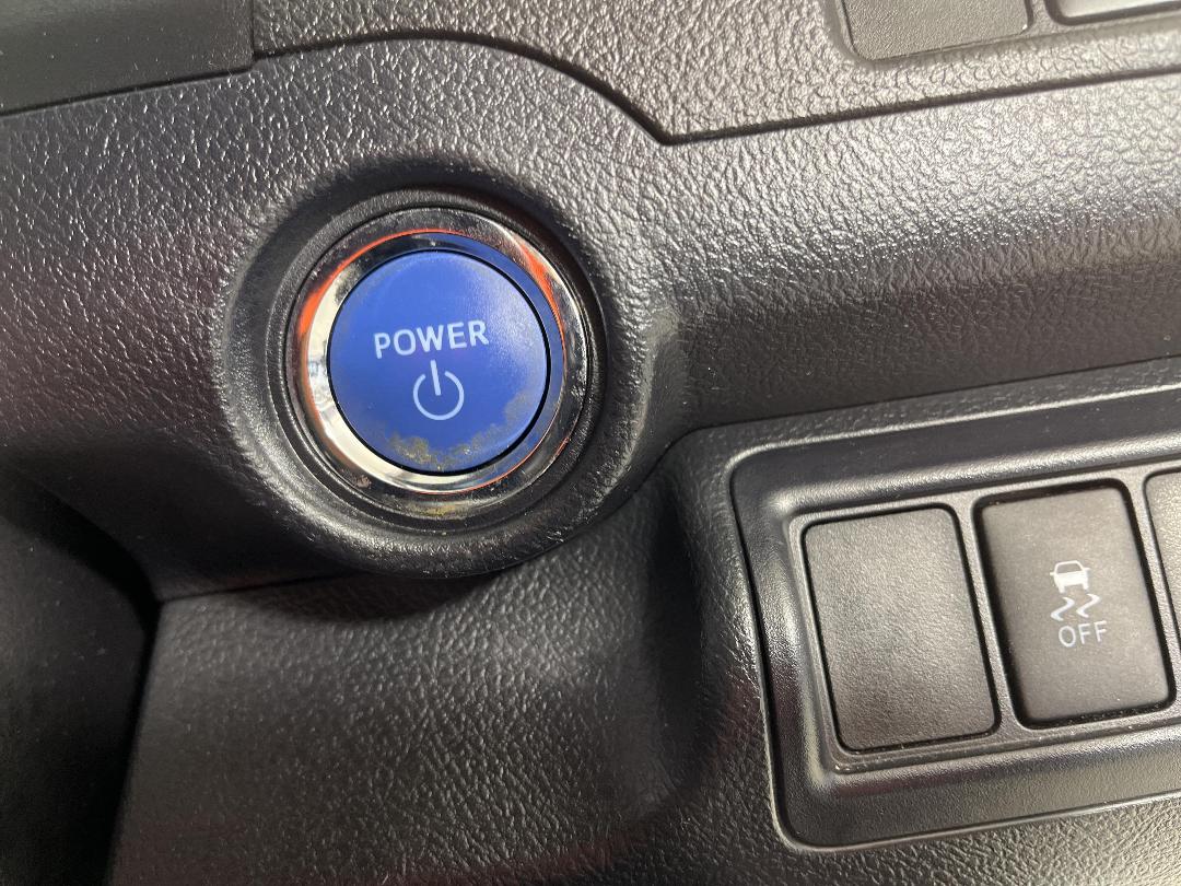 Photo '25' of Toyota Camry