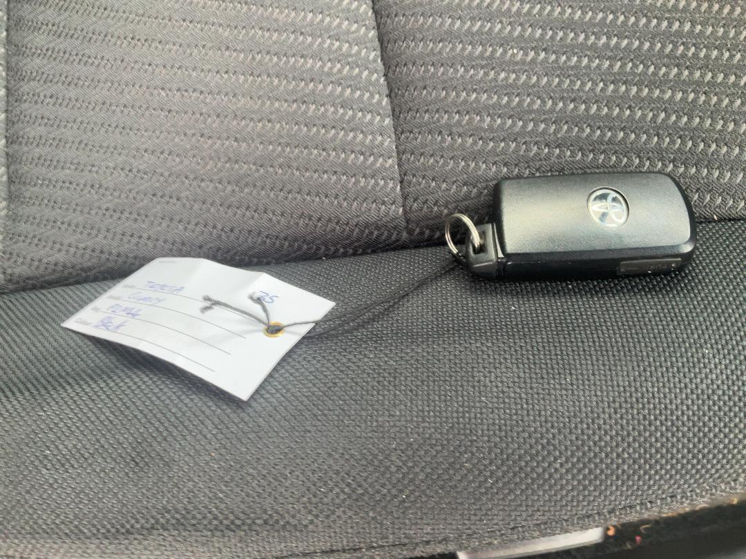 Photo '11' of Toyota Camry Hybrid Photo '11' of Toyota Camry Hybrid