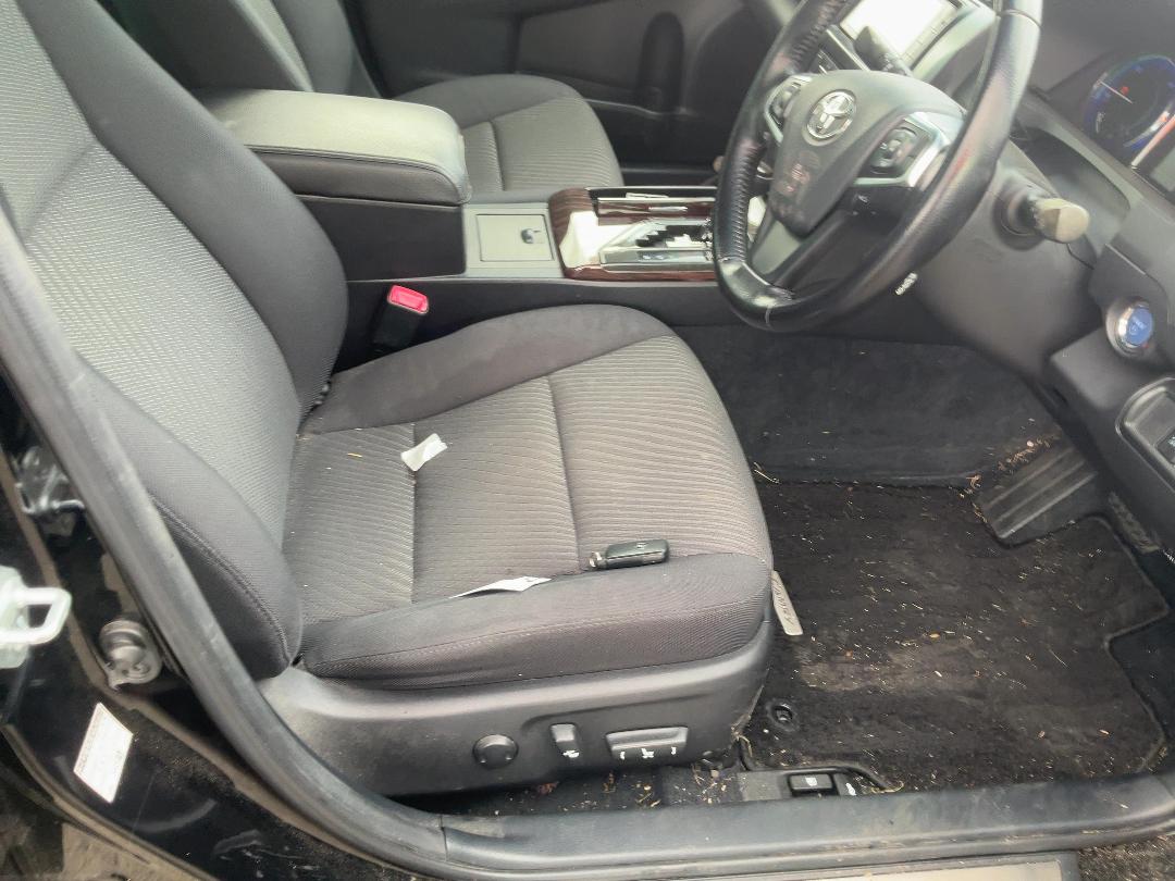 Photo '14' of Toyota Camry Hybrid Photo '14' of Toyota Camry Hybrid