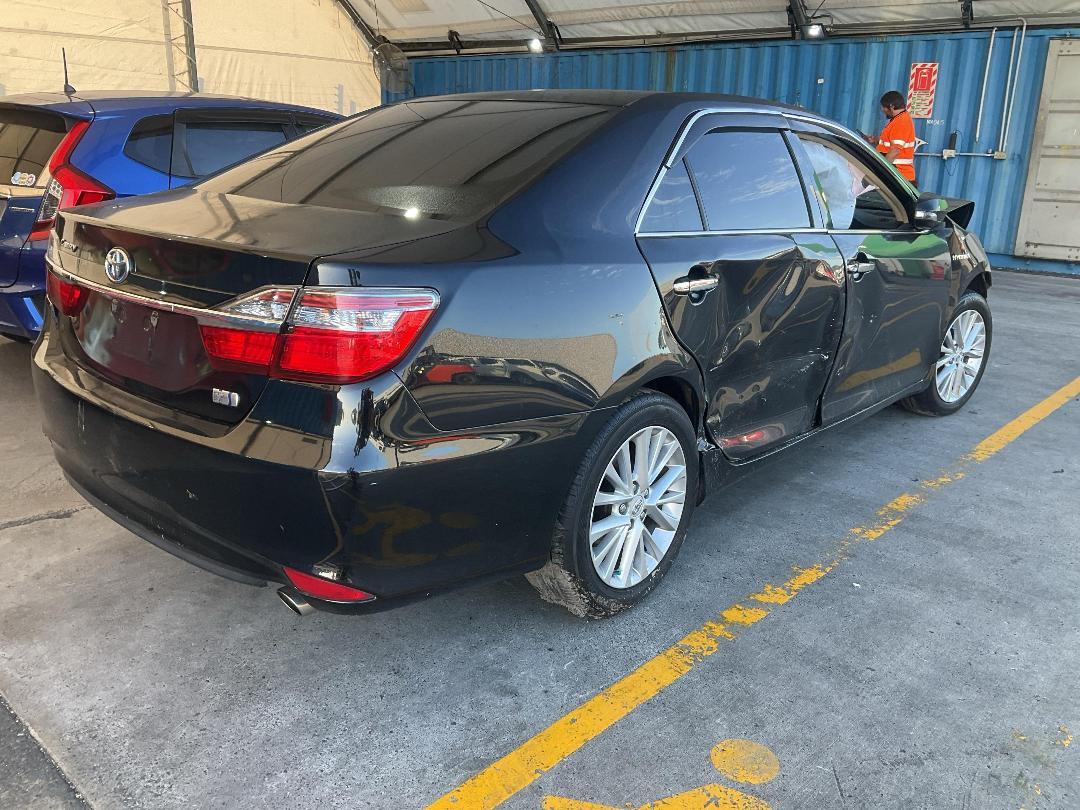 Photo '22' of Toyota Camry Hybrid