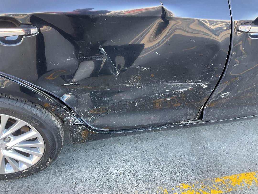 Photo '24' of Toyota Camry Hybrid