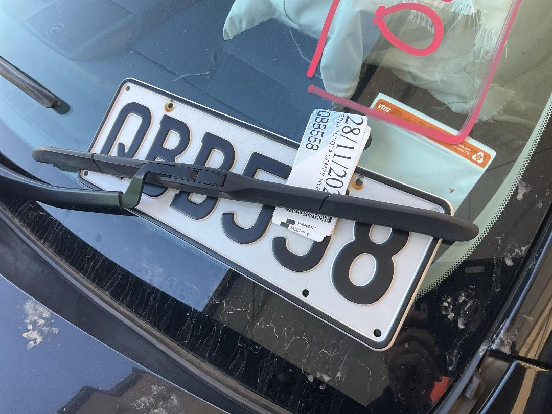 Photo '33' of Toyota Camry Hybrid