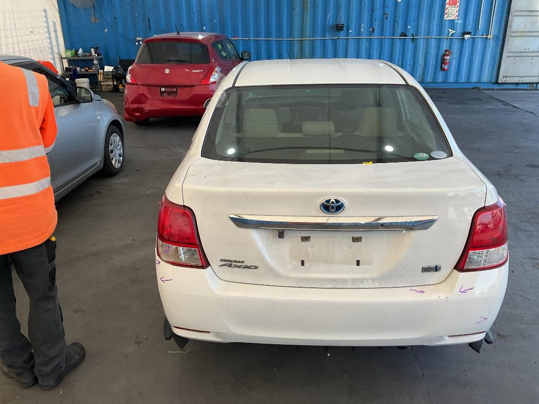 Photo '12' of Toyota Corolla Axio Hybrid