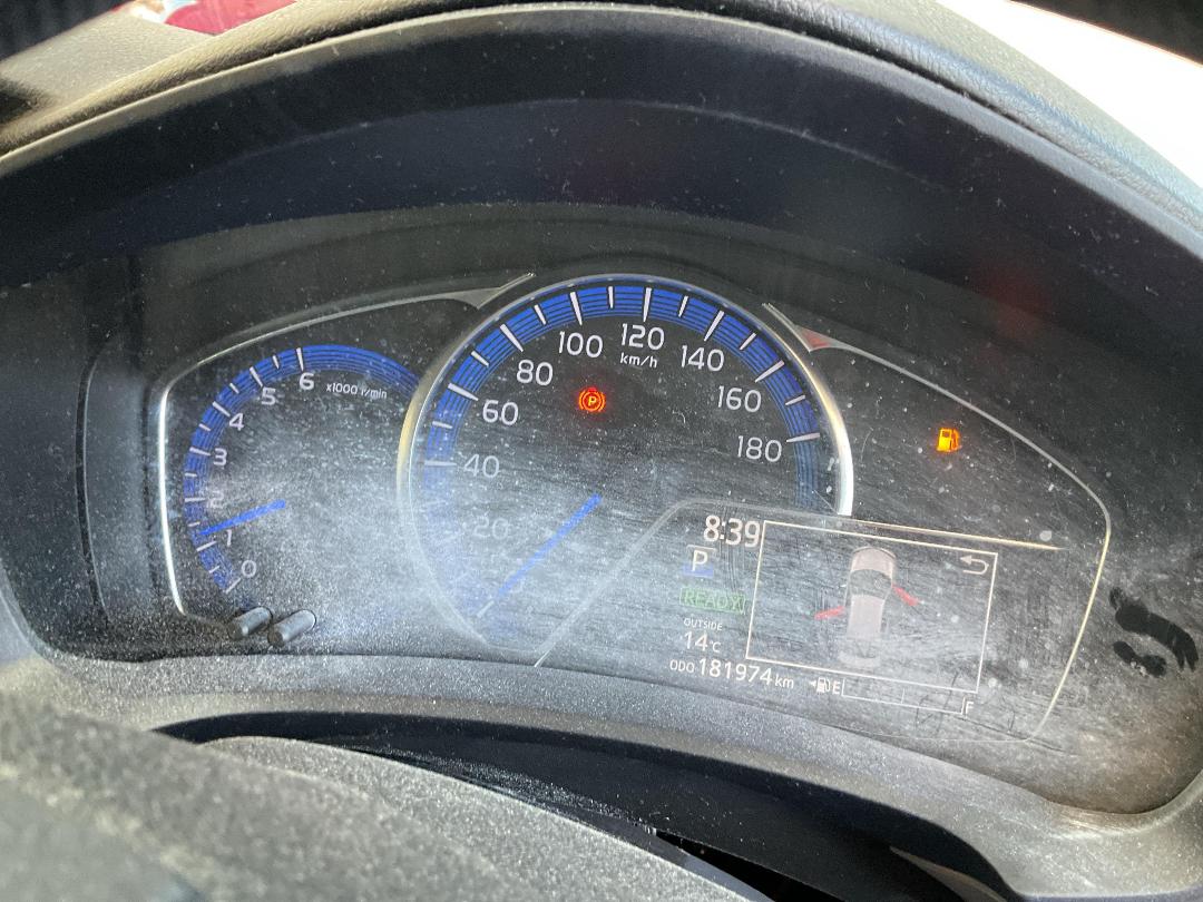 Photo '19' of Toyota Corolla Axio Hybrid