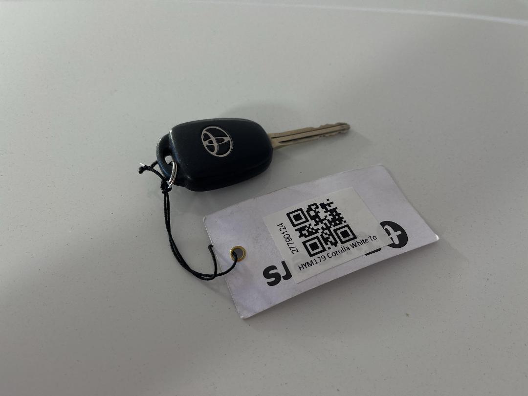 Photo '22' of Toyota Corolla Photo '22' of Toyota Corolla