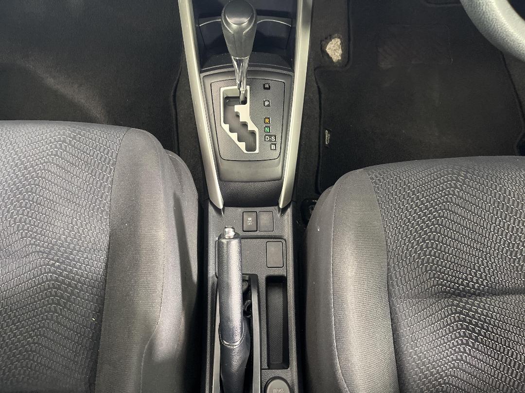 Photo '18' of Toyota Corolla Photo '18' of Toyota Corolla