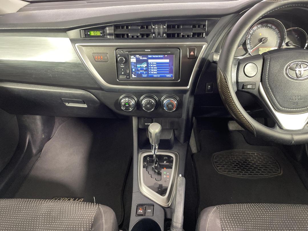 Photo '18' of Toyota Corolla Photo '18' of Toyota Corolla