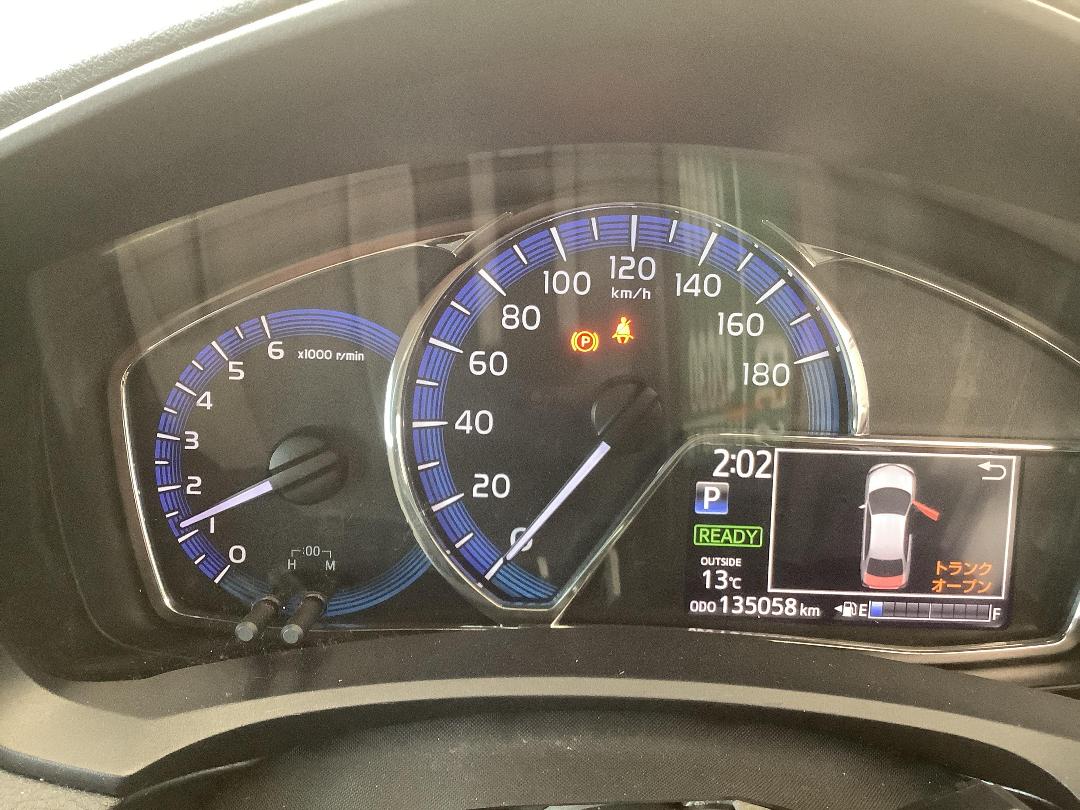 Photo '13' of Toyota Corolla Axio Hybrid Photo '13' of Toyota Corolla Axio Hybrid