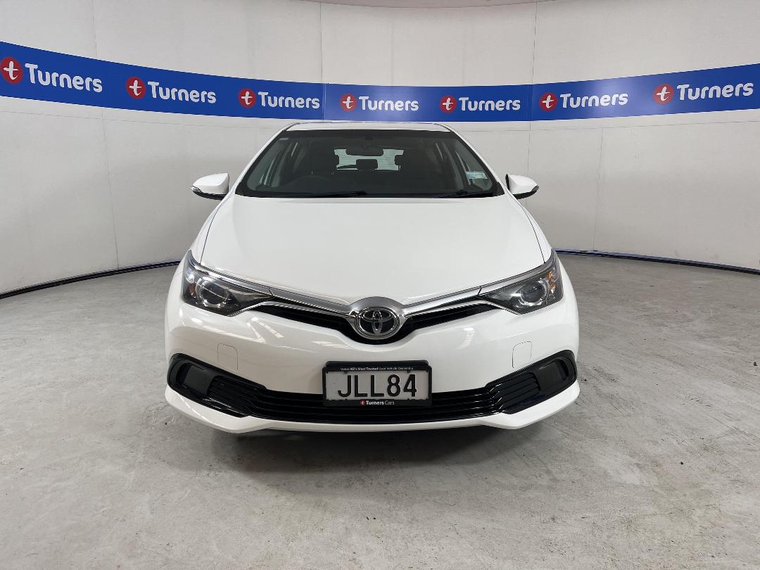 Photo '2' of Toyota Corolla